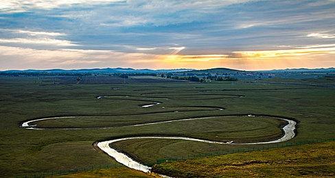 《艾尔登法环》DLC“黄金树幽影”宣传图 破败阴森城市